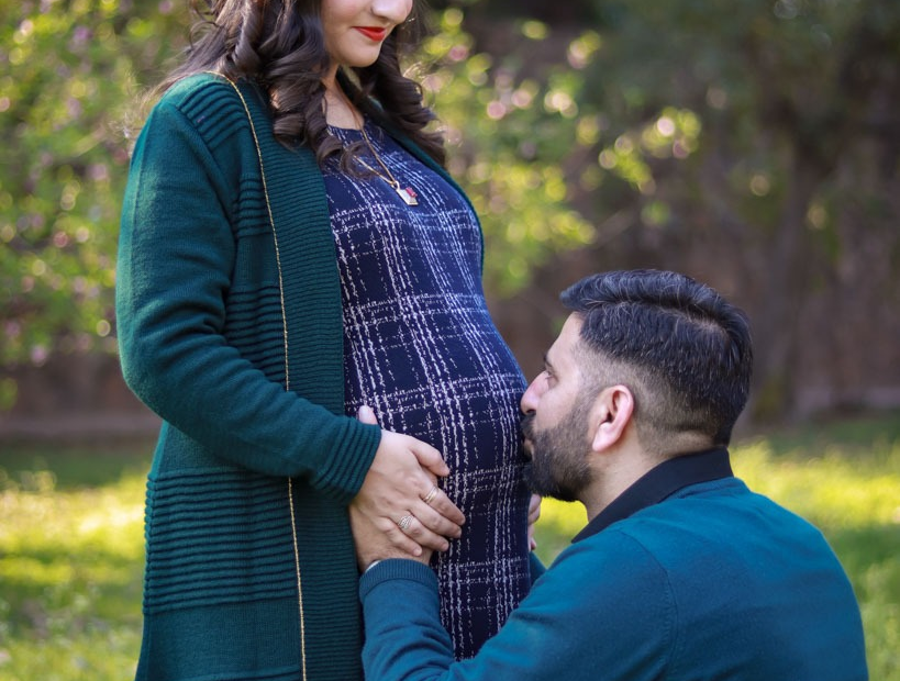 Best Maternity Shoot in Delhi NCR